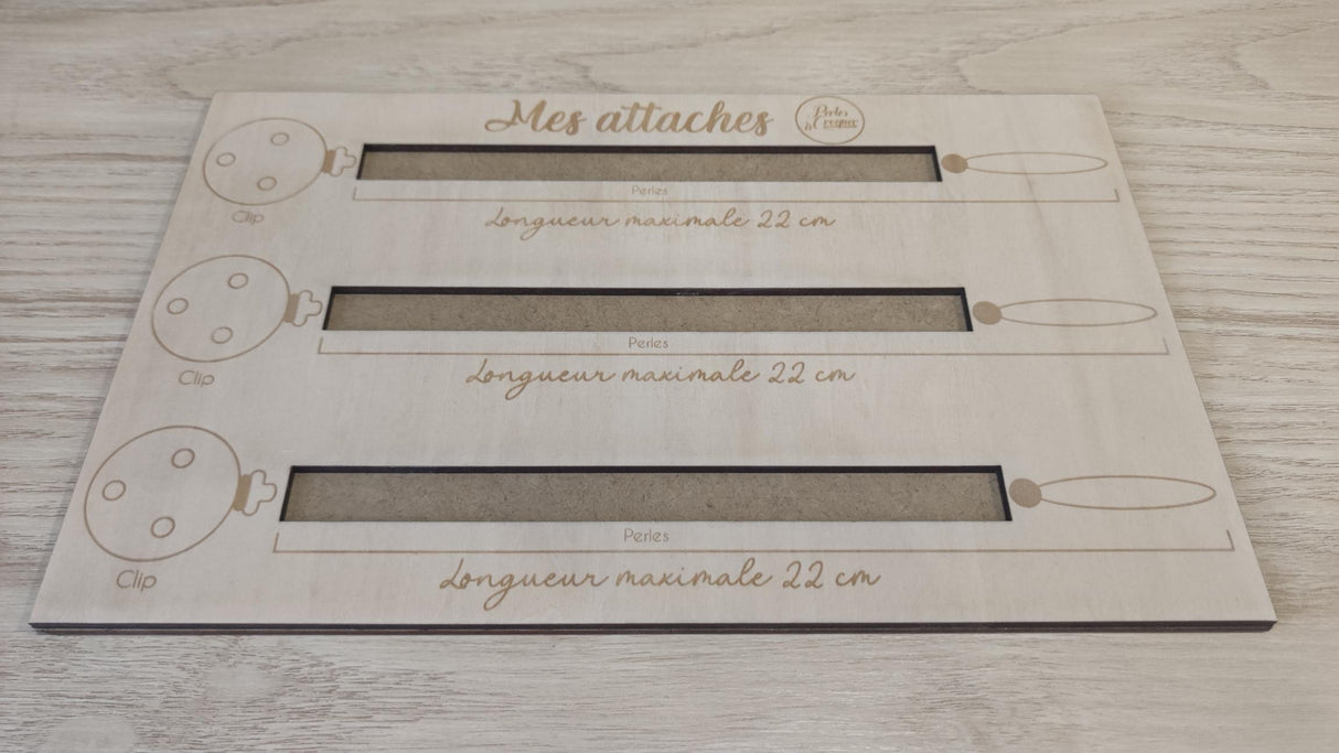 Planche gabarit attache tétine