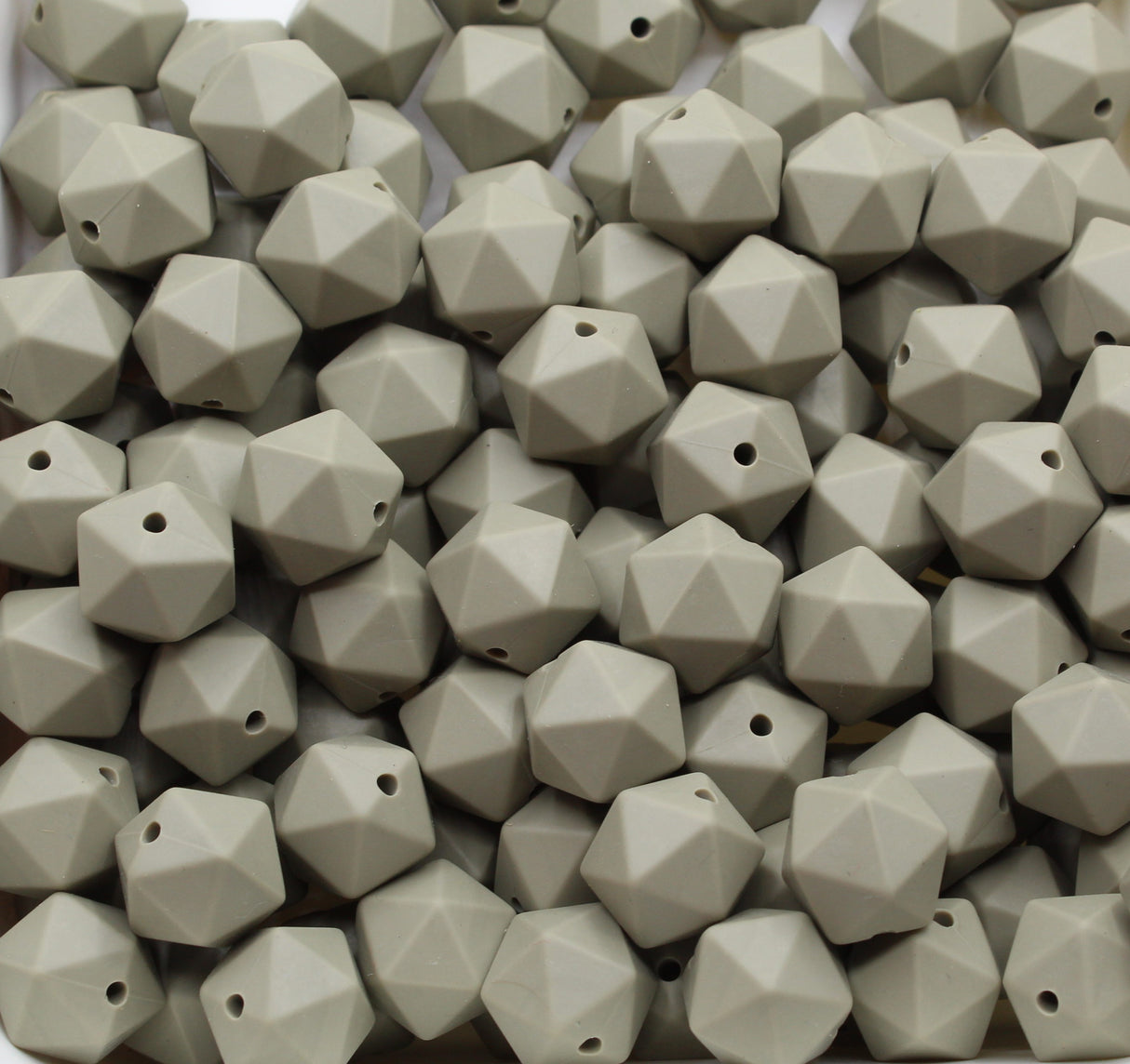 Nouvelle couleur: Vert ciment - Perle en silicone