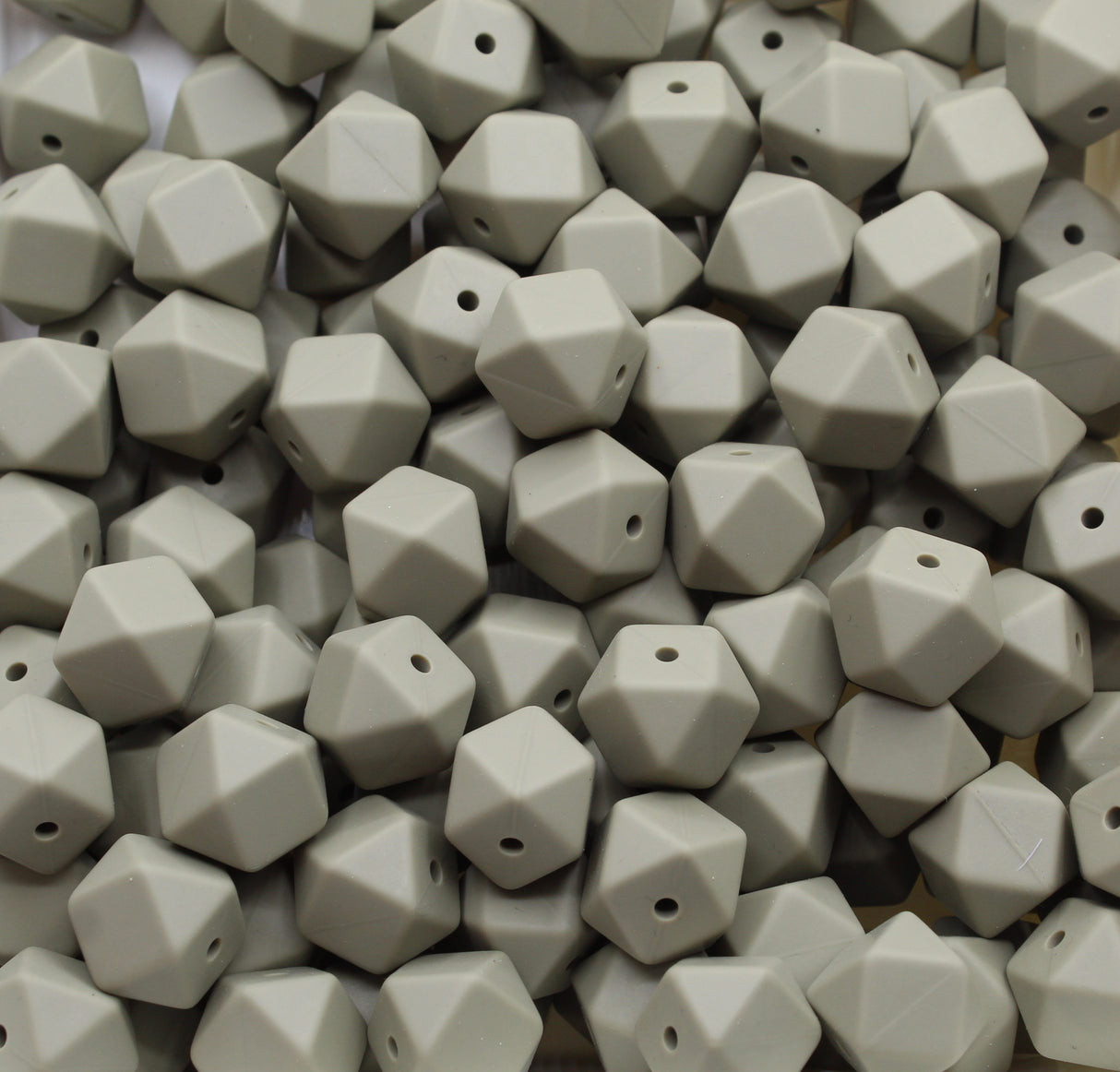 Nouvelle couleur: Vert ciment - Perle en silicone